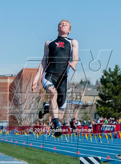 Thumbnail 2 in 2016 Mullen Runners Roost Invitational photogallery.