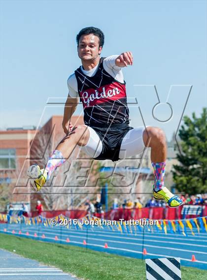 Thumbnail 2 in 2016 Mullen Runners Roost Invitational photogallery.