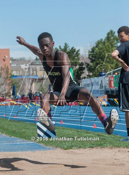 Thumbnail 3 in 2016 Mullen Runners Roost Invitational photogallery.
