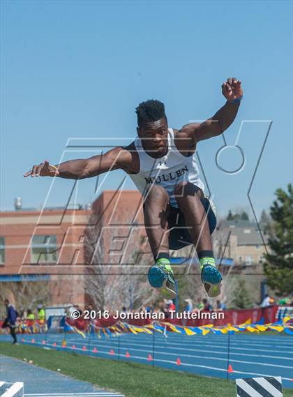 Thumbnail 2 in 2016 Mullen Runners Roost Invitational photogallery.