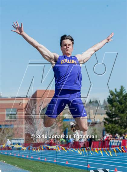Thumbnail 1 in 2016 Mullen Runners Roost Invitational photogallery.