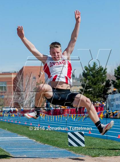 Thumbnail 2 in 2016 Mullen Runners Roost Invitational photogallery.