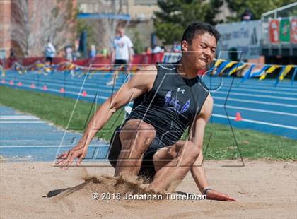 Thumbnail 1 in 2016 Mullen Runners Roost Invitational photogallery.