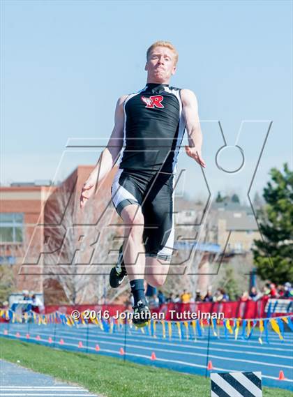 Thumbnail 2 in 2016 Mullen Runners Roost Invitational photogallery.