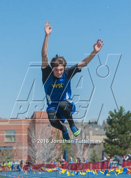Thumbnail 2 in 2016 Mullen Runners Roost Invitational photogallery.