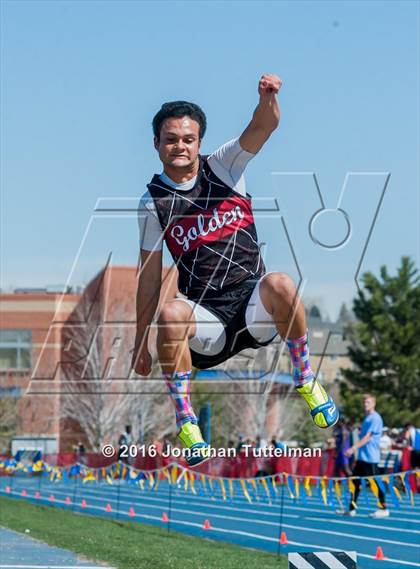 Thumbnail 2 in 2016 Mullen Runners Roost Invitational photogallery.