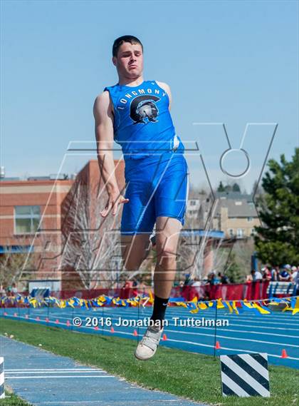 Thumbnail 1 in 2016 Mullen Runners Roost Invitational photogallery.