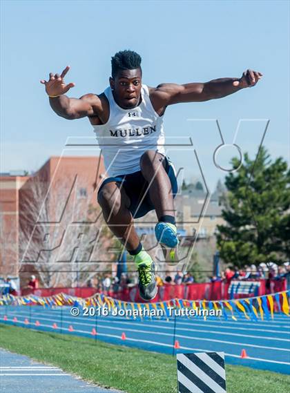 Thumbnail 2 in 2016 Mullen Runners Roost Invitational photogallery.