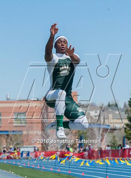 Thumbnail 2 in 2016 Mullen Runners Roost Invitational photogallery.