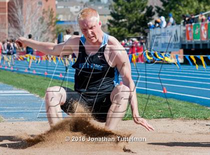 Thumbnail 2 in 2016 Mullen Runners Roost Invitational photogallery.