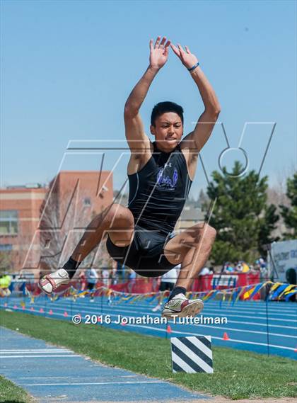Thumbnail 2 in 2016 Mullen Runners Roost Invitational photogallery.