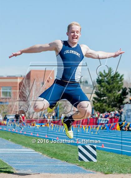 Thumbnail 2 in 2016 Mullen Runners Roost Invitational photogallery.