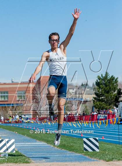 Thumbnail 3 in 2016 Mullen Runners Roost Invitational photogallery.