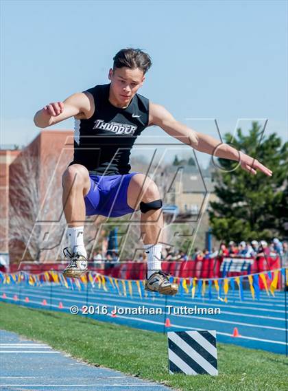 Thumbnail 1 in 2016 Mullen Runners Roost Invitational photogallery.