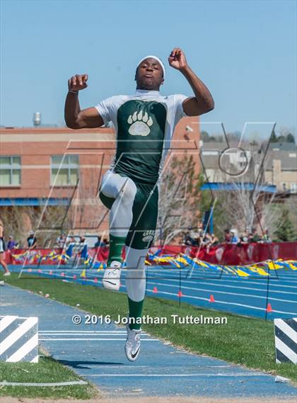 Thumbnail 2 in 2016 Mullen Runners Roost Invitational photogallery.