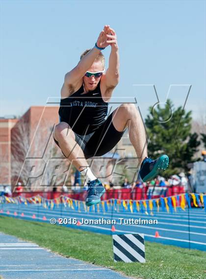Thumbnail 2 in 2016 Mullen Runners Roost Invitational photogallery.