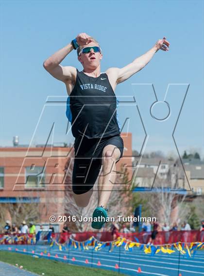 Thumbnail 3 in 2016 Mullen Runners Roost Invitational photogallery.