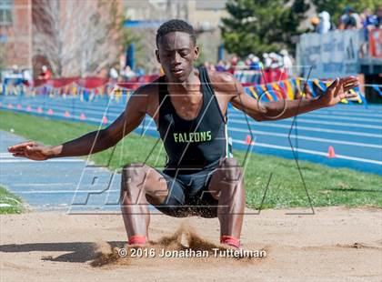 Thumbnail 3 in 2016 Mullen Runners Roost Invitational photogallery.