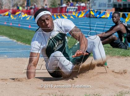Thumbnail 2 in 2016 Mullen Runners Roost Invitational photogallery.