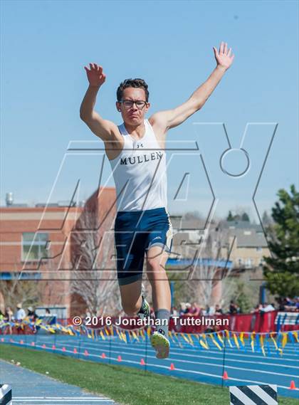 Thumbnail 2 in 2016 Mullen Runners Roost Invitational photogallery.