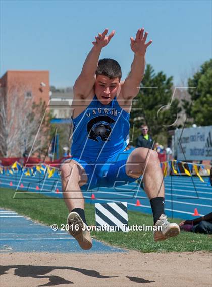 Thumbnail 2 in 2016 Mullen Runners Roost Invitational photogallery.