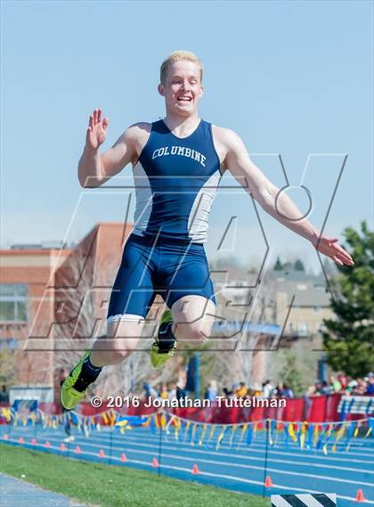 Thumbnail 3 in 2016 Mullen Runners Roost Invitational photogallery.