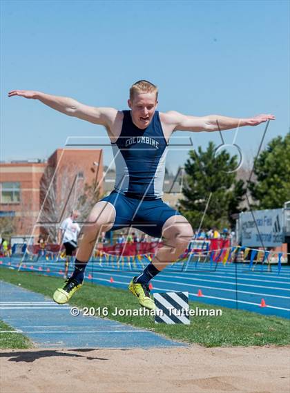 Thumbnail 2 in 2016 Mullen Runners Roost Invitational photogallery.
