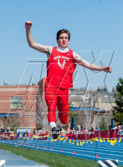 Thumbnail 2 in 2016 Mullen Runners Roost Invitational photogallery.