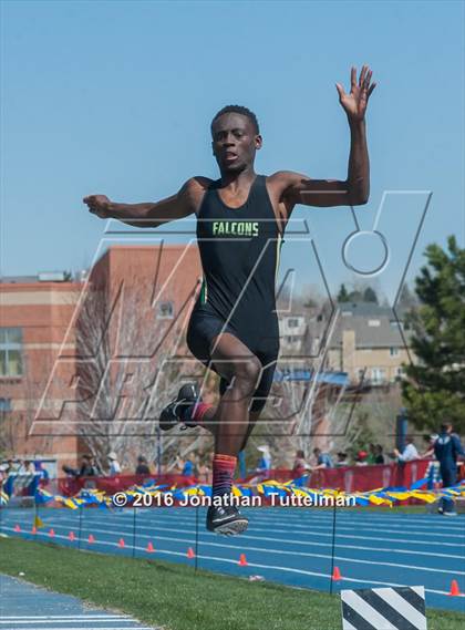 Thumbnail 2 in 2016 Mullen Runners Roost Invitational photogallery.