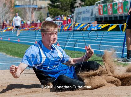 Thumbnail 3 in 2016 Mullen Runners Roost Invitational photogallery.
