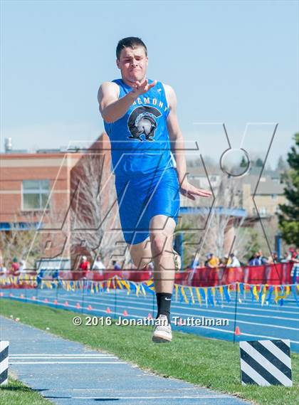 Thumbnail 2 in 2016 Mullen Runners Roost Invitational photogallery.