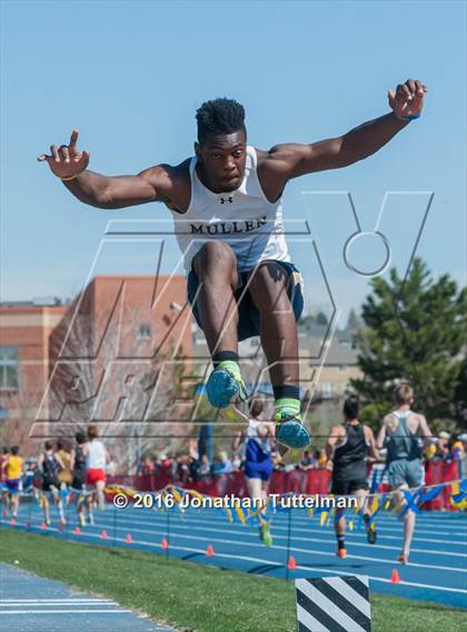 Thumbnail 2 in 2016 Mullen Runners Roost Invitational photogallery.