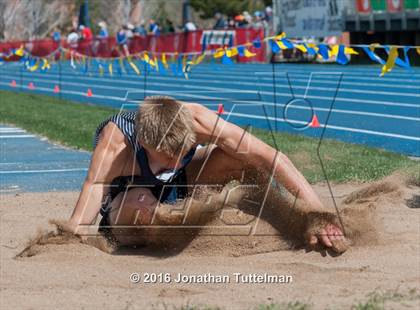 Thumbnail 2 in 2016 Mullen Runners Roost Invitational photogallery.