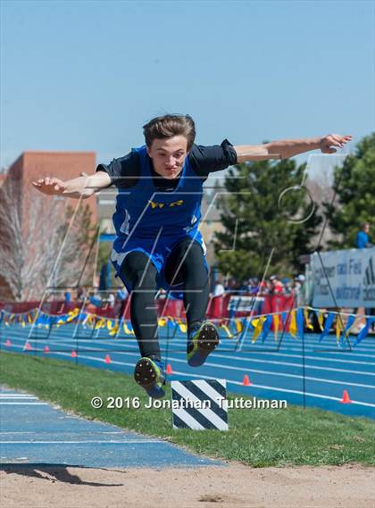Thumbnail 2 in 2016 Mullen Runners Roost Invitational photogallery.