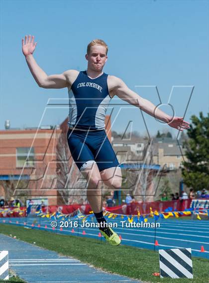 Thumbnail 1 in 2016 Mullen Runners Roost Invitational photogallery.
