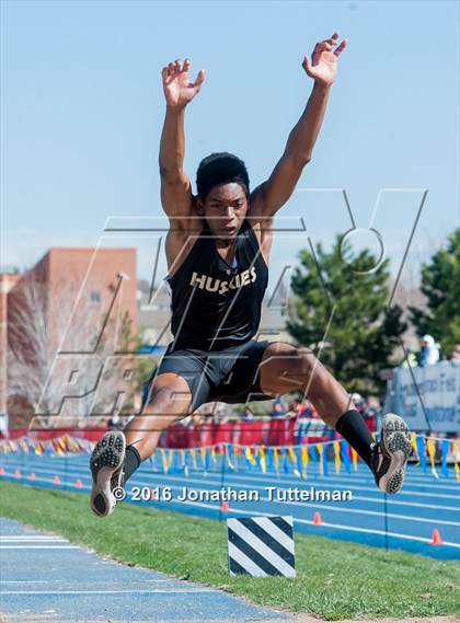Thumbnail 2 in 2016 Mullen Runners Roost Invitational photogallery.