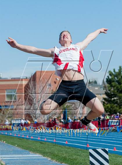 Thumbnail 1 in 2016 Mullen Runners Roost Invitational photogallery.
