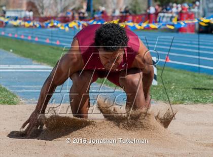 Thumbnail 1 in 2016 Mullen Runners Roost Invitational photogallery.
