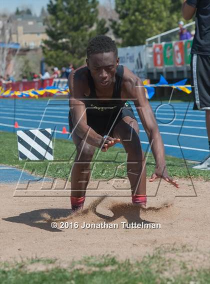 Thumbnail 2 in 2016 Mullen Runners Roost Invitational photogallery.