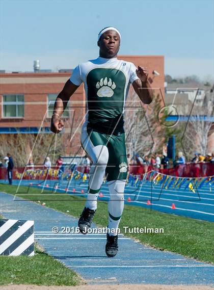 Thumbnail 2 in 2016 Mullen Runners Roost Invitational photogallery.