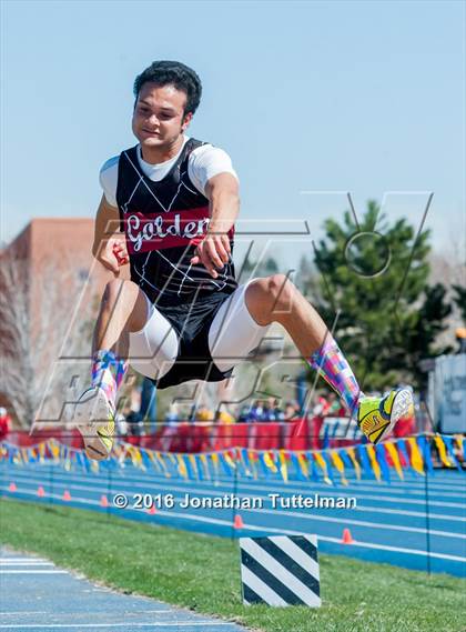 Thumbnail 3 in 2016 Mullen Runners Roost Invitational photogallery.