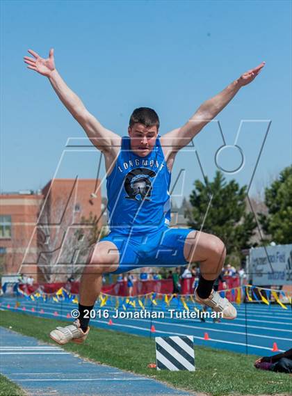 Thumbnail 1 in 2016 Mullen Runners Roost Invitational photogallery.