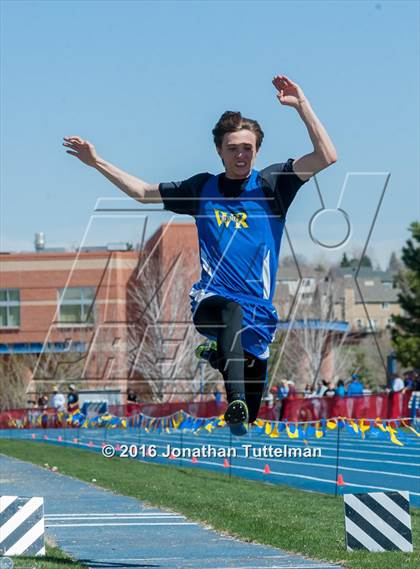 Thumbnail 2 in 2016 Mullen Runners Roost Invitational photogallery.