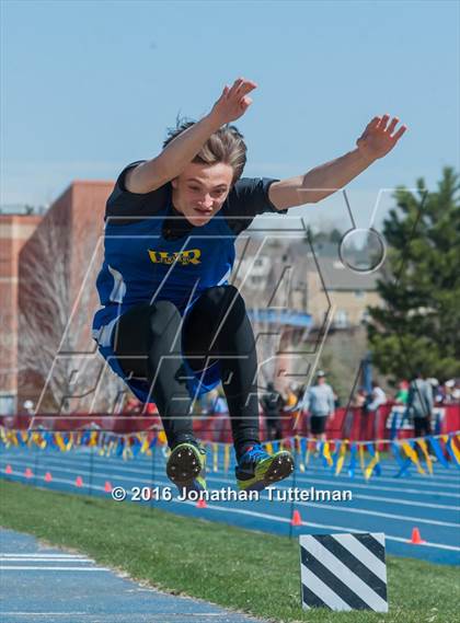 Thumbnail 1 in 2016 Mullen Runners Roost Invitational photogallery.