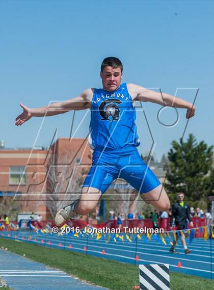 Thumbnail 3 in 2016 Mullen Runners Roost Invitational photogallery.
