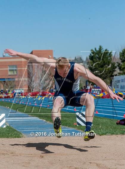 Thumbnail 2 in 2016 Mullen Runners Roost Invitational photogallery.