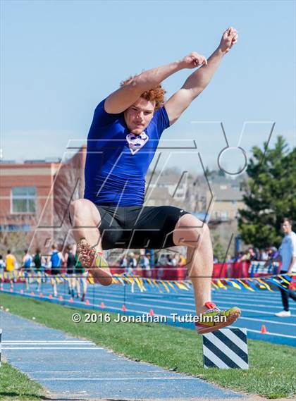 Thumbnail 3 in 2016 Mullen Runners Roost Invitational photogallery.