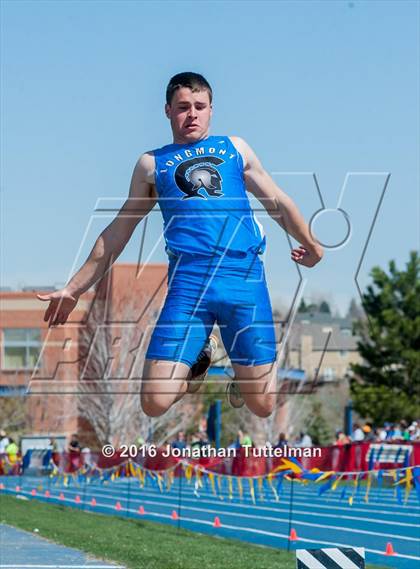 Thumbnail 2 in 2016 Mullen Runners Roost Invitational photogallery.