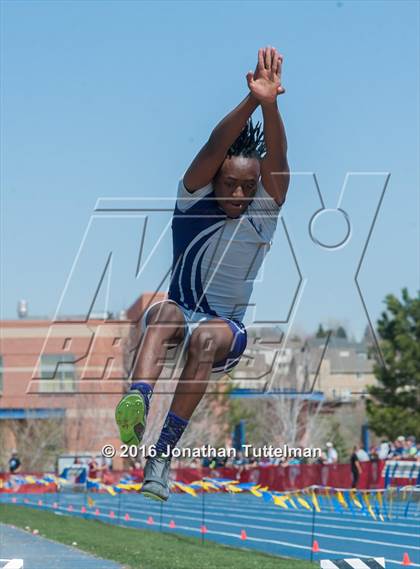 Thumbnail 2 in 2016 Mullen Runners Roost Invitational photogallery.