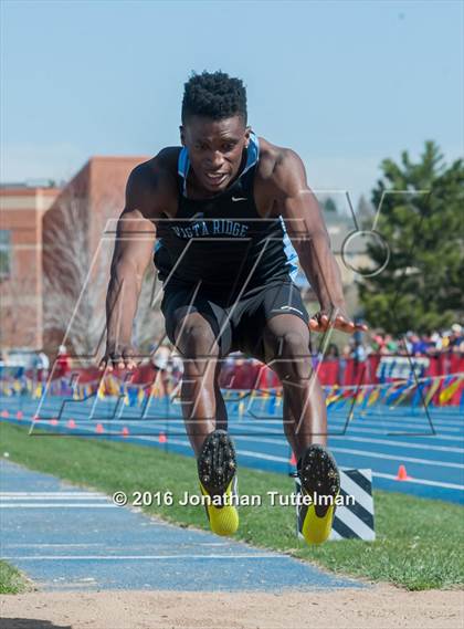 Thumbnail 2 in 2016 Mullen Runners Roost Invitational photogallery.